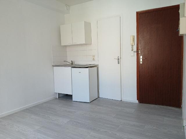Appartement 1 pièce 14 m²