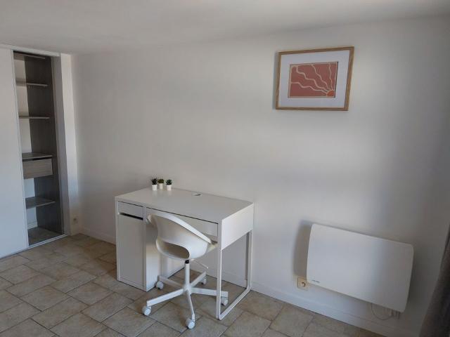 Appartement 1 pièce, 14 m² à louer à Noisy le Grand 93160