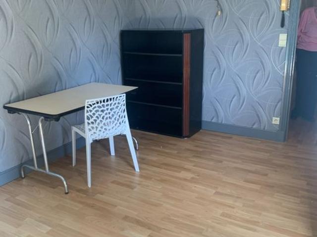 Appartement 1 pièce, 14 m² à louer à Orléans 45000