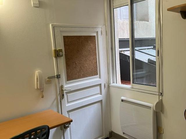 Appartement 1 pièce, 14 m² à louer à Aix en Provence 13080