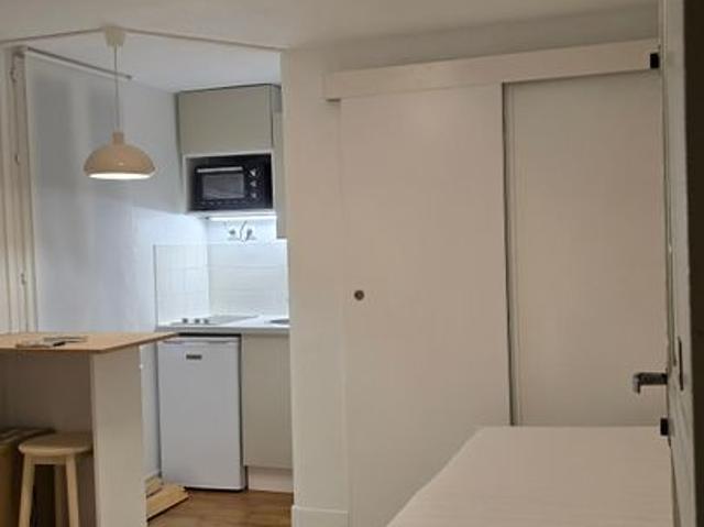 Appartement 1 pièce, 14 m² à louer à Dijon 21000