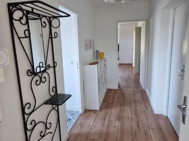 Appartement 1 pièce, 14 m² à louer à La Couronne 16400