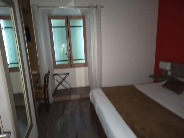 Appartement 1 pièce, 15 m² à louer à Négrondes 24460