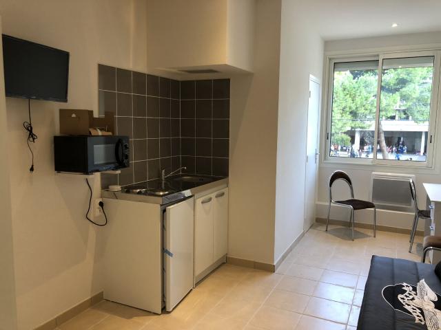 Appartement 1 pièce, 15 m² à louer à Nice 06000