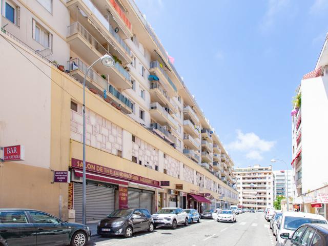 Appartement 1 pièce, 15 m² à louer à Nice 06200