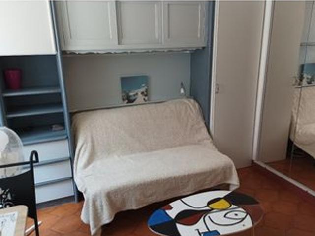 Appartement 1 pièce, 15 m² à louer à Hyères 83400