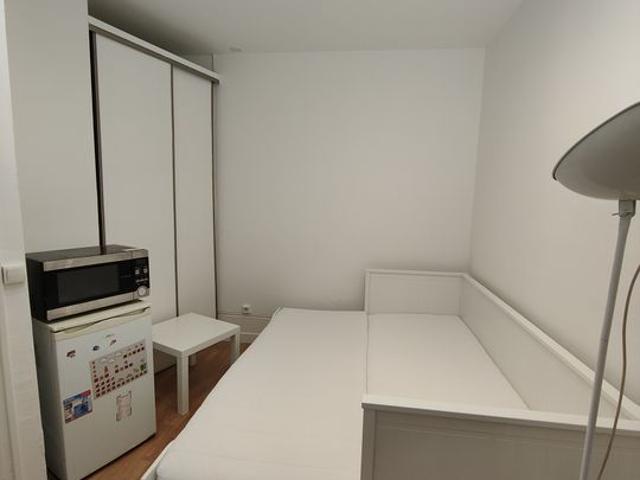 Appartement 1 pièce, 15 m² à louer à Paris 15 75015