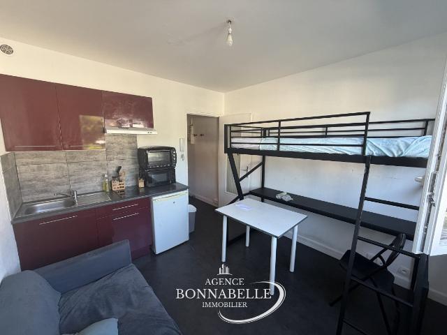 Appartement 1 pièce 16 m²