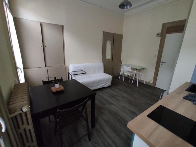Appartement 1 pièce, 16 m² à louer à Reims 51100