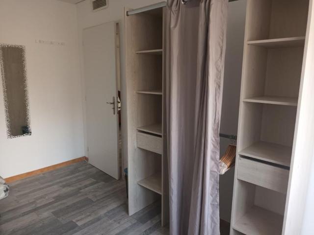 Appartement 1 pièce, 16 m² à louer à Vaulx en Velin 69120