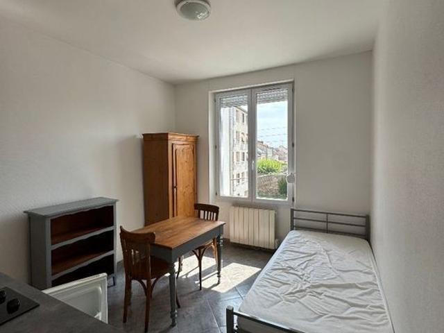 Appartement 1 pièce, 17 m² à louer à Montluçon 03100