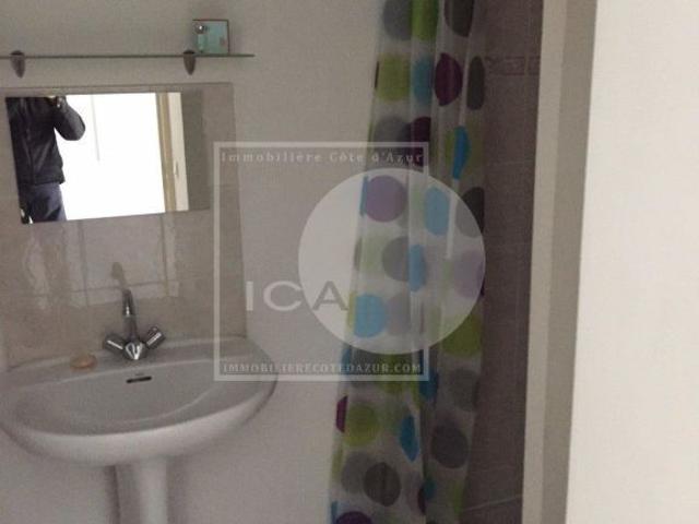 Appartement 1 pièce, 17 m² à louer à Nice 06100