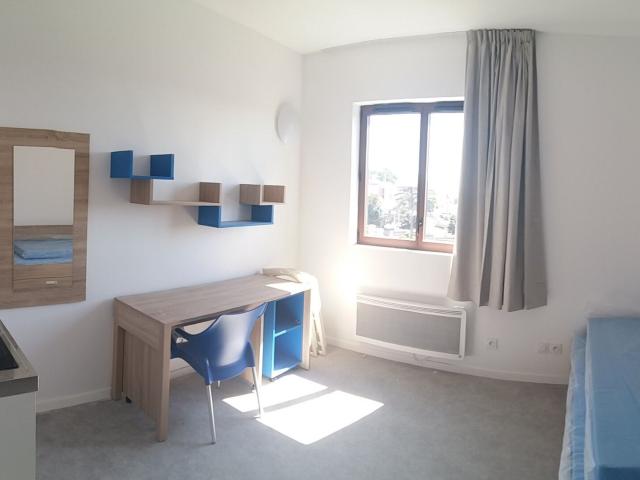 Appartement 1 pièce, 17 m² à louer à Caluire et Cuire 69300