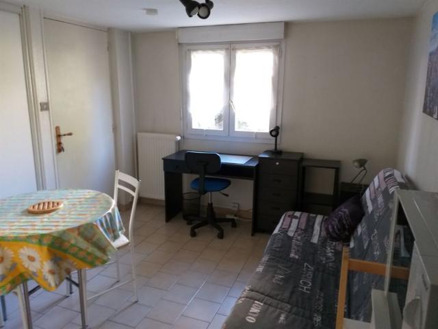 Appartement 1 pièce, 17 m² à louer à Dijon 21000