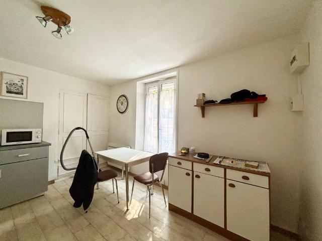 Appartement 1 pièce, 17 m² à louer à Épernay 51200