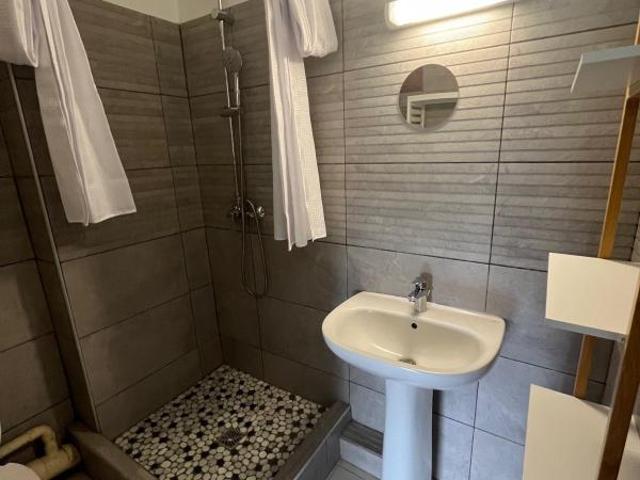 Appartement 1 pièce, 17 m² à louer à Fort de France 97200