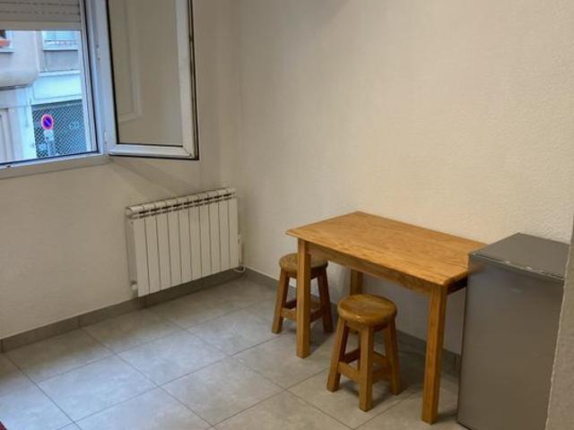 Appartement 1 pièce, 17 m² à louer à Grenoble 38000