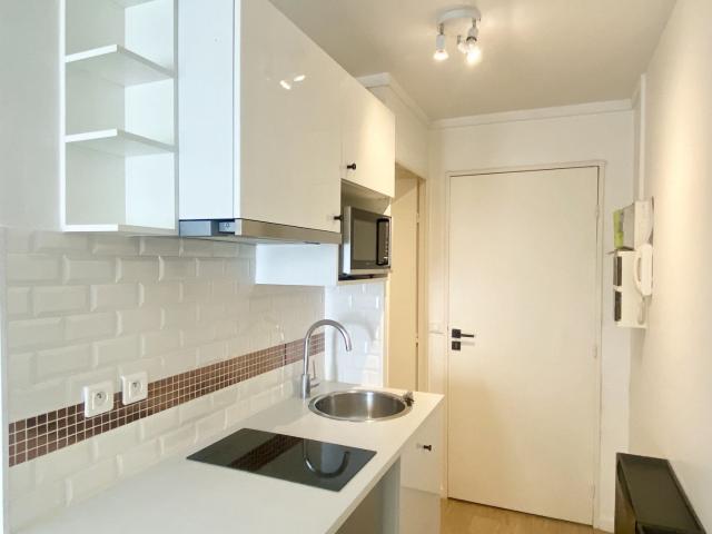 Appartement 1 pièce, 17 m² à louer à Paris 11 75011