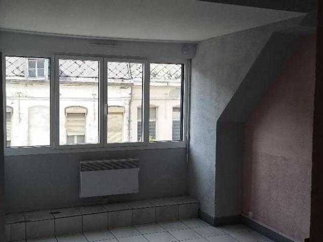 Appartement 1 pièce, 17 m² à louer à Valenciennes 59300