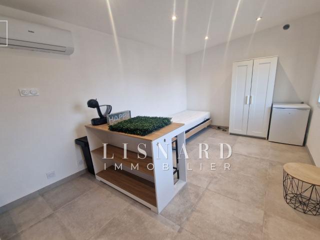 Appartement 1 pièce, 17 m² à louer à Vallauris 06220