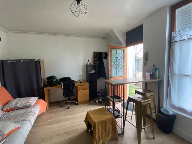 Appartement 1 pièce 18000 Bourges