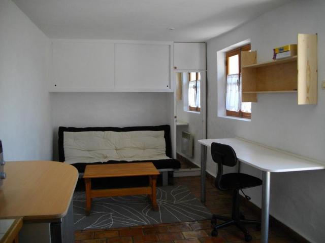 Appartement 1 pièce, 18 m² à louer à Marseille 13 13013