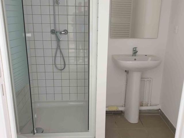 Appartement 1 pièce, 18 m² à louer à Montreuil 93100