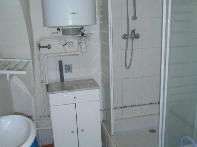 Appartement 1 pièce, 18 m² à louer à Nîmes 30000