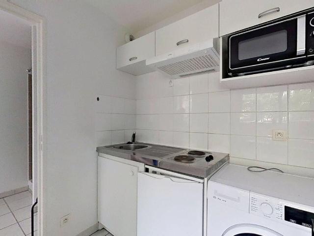 Appartement 1 pièce, 18 m² à louer à Lyon 8 69008