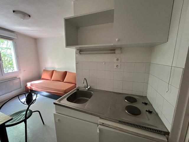 Appartement 1 pièce, 18 m² à louer à Saint Étienne 42100