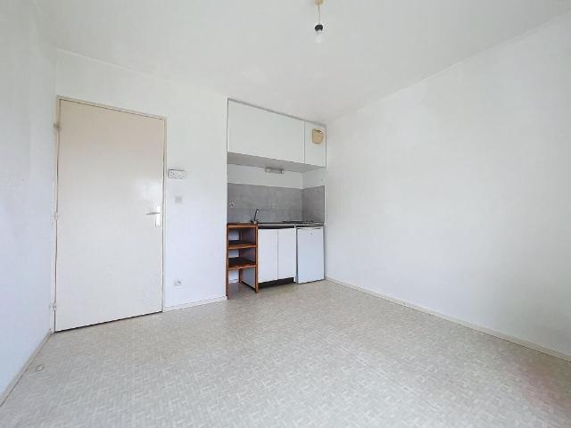 Appartement 1 pièce, 18 m² à louer à Vandœuvre lès Nancy 54500