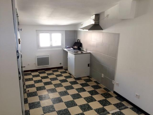 Appartement 1 pièce, 18 m² à louer à Villeneuve lès Avignon 30400
