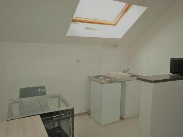 Appartement 1 pièce, 19 m² à louer à Nantes 44000
