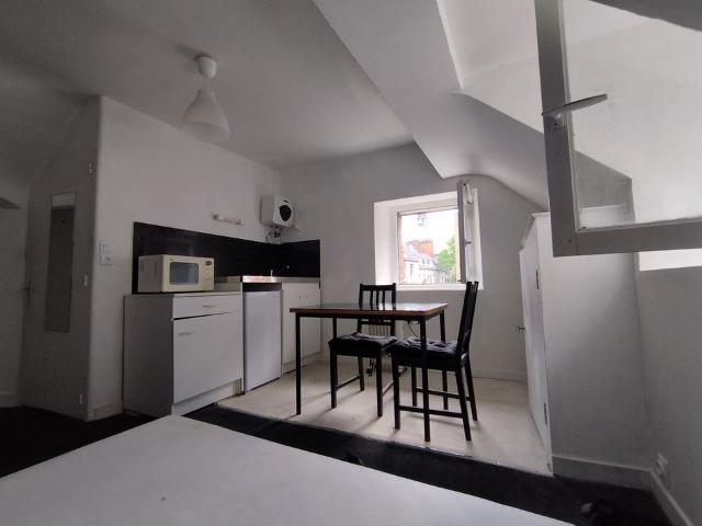 Appartement 1 pièce, 19 m² à louer à Nantes 44000