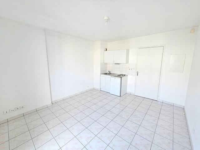 Appartement 1 pièce, 19 m² à louer à Onet le Château 12850