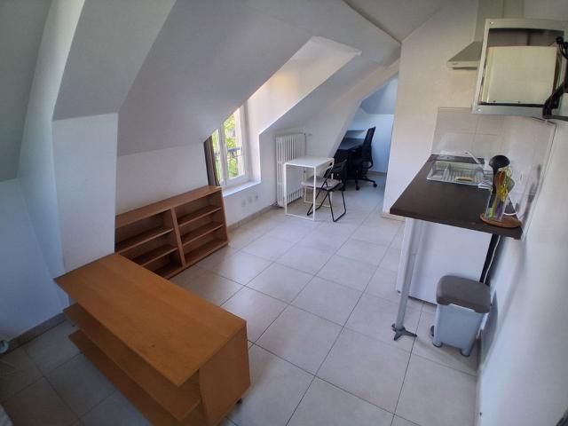 Appartement 1 pièce, 19 m² à louer à Orsay 91400