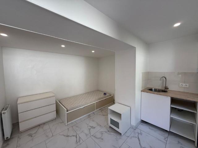 Appartement 1 pièce, 19 m² à louer à Savigny sur Orge 91600