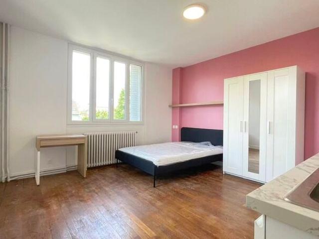 Appartement 1 pièce, 19 m² à louer à Thiais 94320