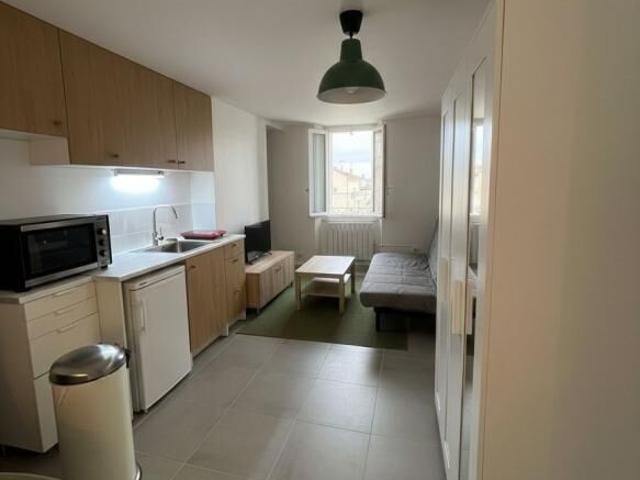 Appartement 1 pièce, 19 m² à louer à Toulon 83100