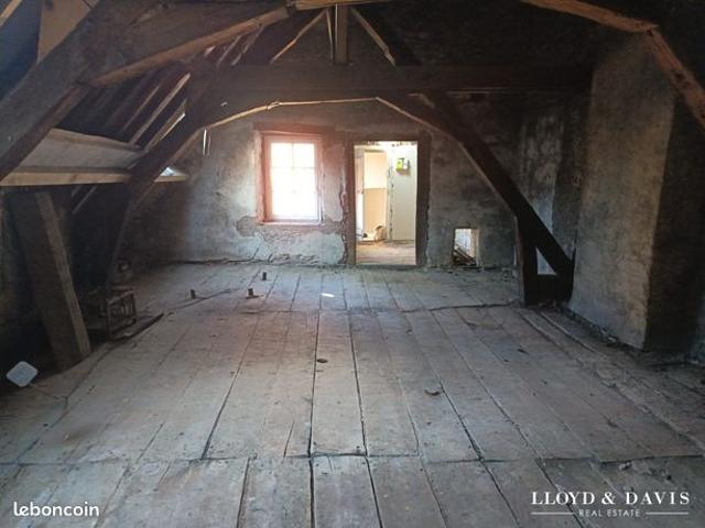 Appartement 1 pièce 100 m²