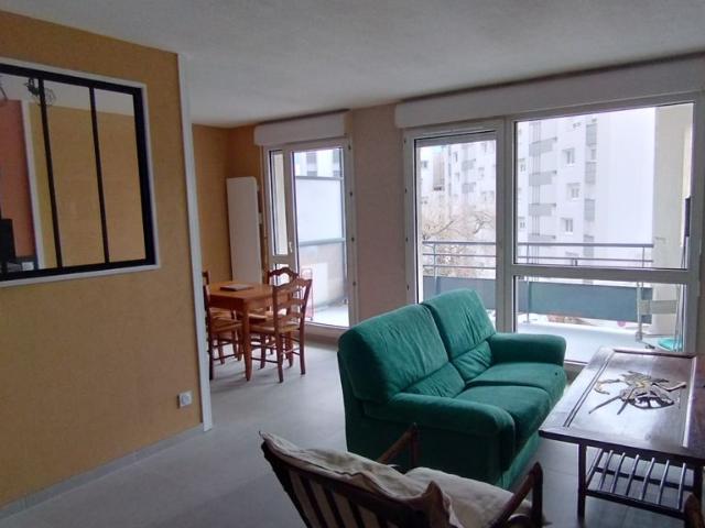 Appartement 1 pièce, 10 m² à louer à Lyon 8 69008