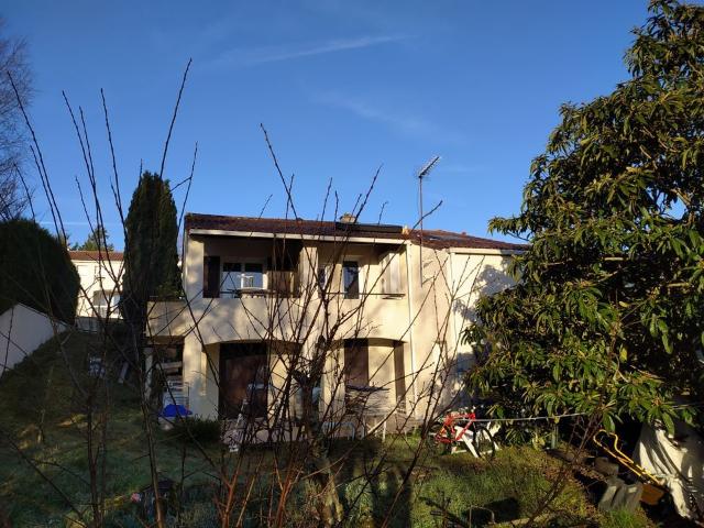 Appartement 1 pièce, 10 m² à louer à Saintes 17100