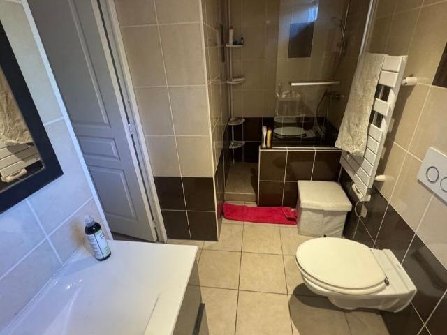 Appartement 1 pièce, 11 m² à louer à Antibes 06160