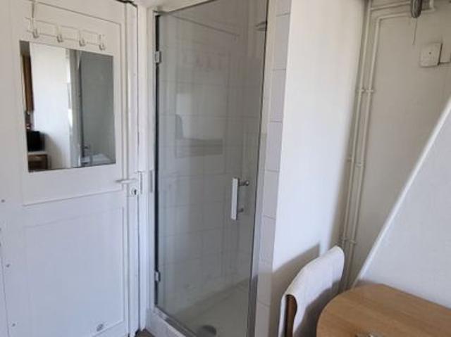 Appartement 1 pièce, 11 m² à louer à Paris 8 75008