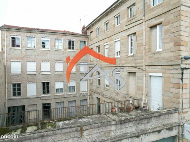 Appartement 1 pièce 121 m²