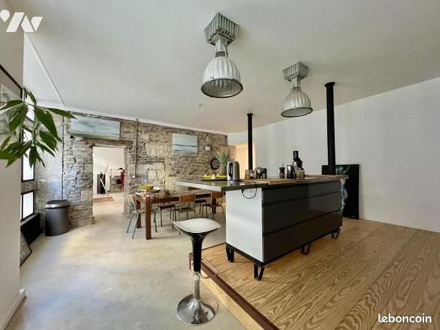 Appartement 1 pièce 124 m²