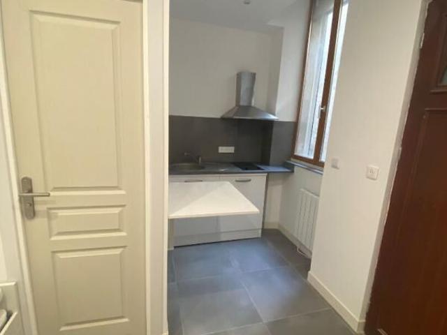 Appartement 1 pièce, 12 m² à louer à Nîmes 30000