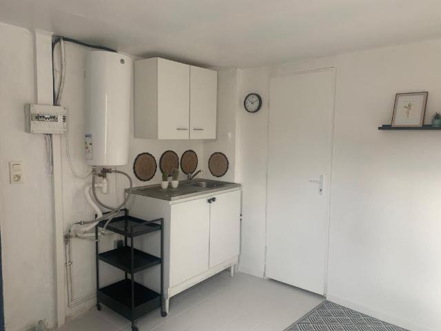 Appartement 1 pièce, 12 m² à louer à Alès 30100