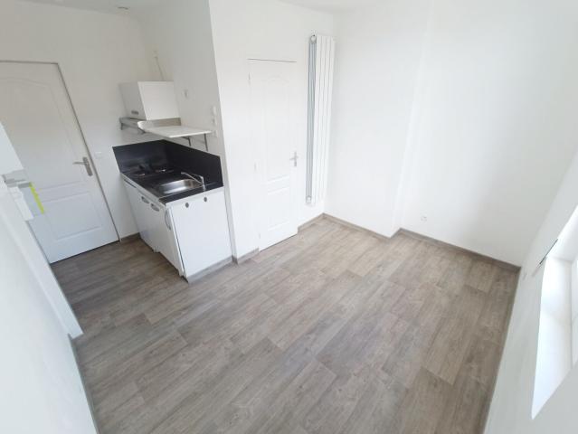 Appartement 1 pièce, 12 m² à louer à Amiens 80000