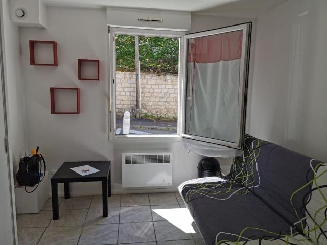 Appartement 1 pièce, 12 m² à louer à Caen 14000